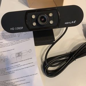 Plug and play web camera